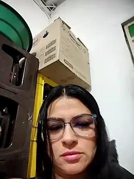 Linda Lars online show from 11-23-25, 04:23