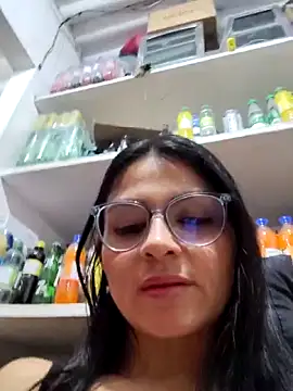 Snapshot of Linda_Lars chatting on 02-09-26, 02:04 Linda Lars online show from 02-09-26, 02:04