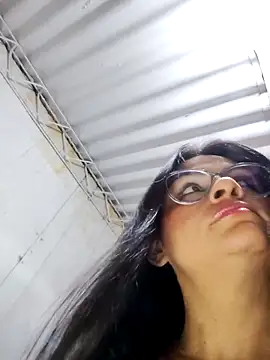 Snapshot of Linda_Lars chatting on 03-10-26, 02:05 Linda Lars online show from 03-10-26, 02:05