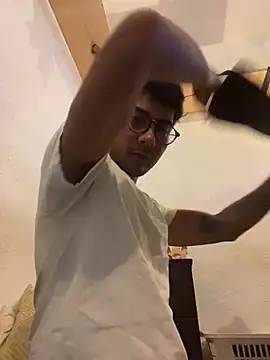 CrazyApachw online show from 03-19-26, 03:32