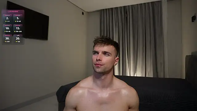 Nik Sharp online show from 03-12-26, 06:14