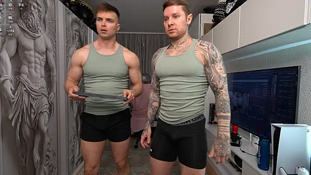 Nik Sharp online show from 04-10-26, 07:57