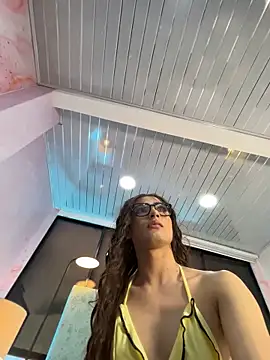 JESSI NAOMI online show from 05-25-26, 10:49