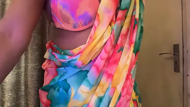 Cupid of Hearts online show from 04-21-26, 02:51