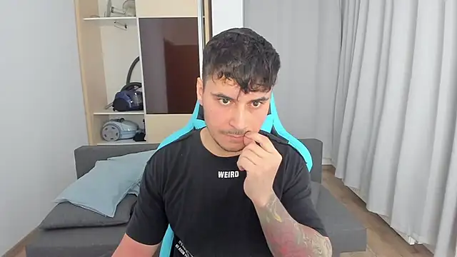 MatMalonne online show from 12-22-25, 02:25