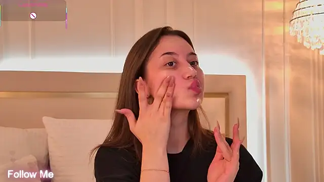 MaryReel online show from 09-25-25, 03:21