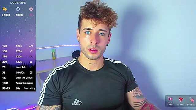 Snapshot of Ares_blue chatting on 11-03-25, 01:23 Ares blue online show from 11-03-25, 01:23