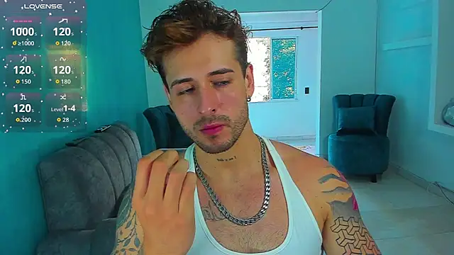 Snapshot of Ares_blue chatting on 11-14-25, 01:21 Ares blue online show from 11-14-25, 01:21