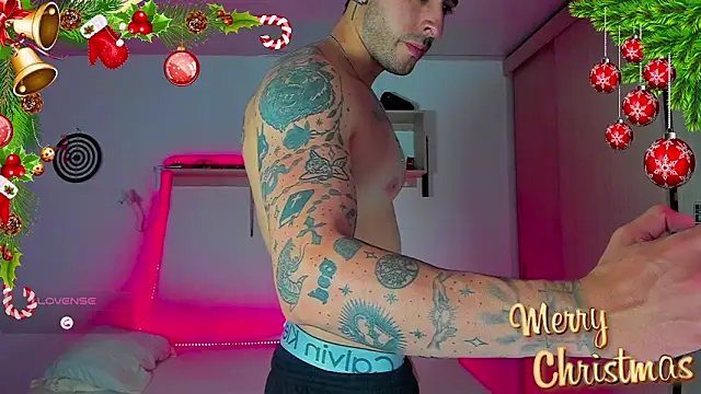 Snapshot of Ares_blue chatting on 12-15-25, 11:14 Ares blue online show from 12-15-25, 11:14