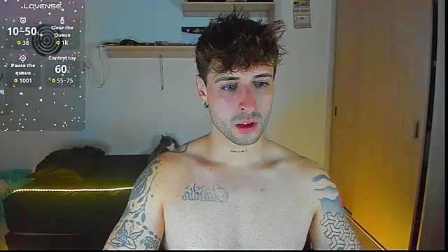 Snapshot of Ares_blue chatting on 02-04-26, 01:00 Ares blue online show from 02-04-26, 01:00