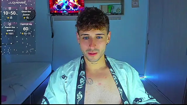 Snapshot of Ares_blue chatting on 03-24-26, 01:54 Ares blue online show from 03-24-26, 01:54