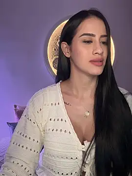 Snapshot of SarahhSmitth1 chatting on 12-15-25, 12:26 SarahhSmitth1 online show from 12-15-25, 12:26