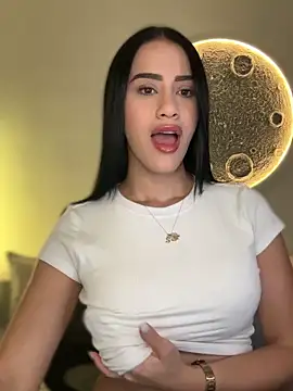 Snapshot of SarahhSmitth1 chatting on 02-05-26, 11:09 SarahhSmitth1 online show from 02-05-26, 11:09