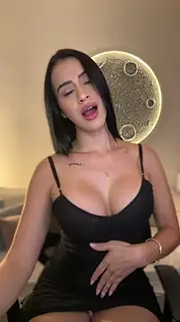 Snapshot of SarahhSmitth1 chatting on 03-02-26, 10:49 SarahhSmitth1 online show from 03-02-26, 10:49