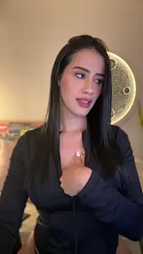 SarahhSmitth1 online show from 04-28-26, 10:15