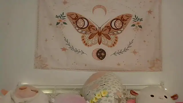 Snapshot of averietheangel chatting on 02-20-25, 05:40 averietheangel online show from 02-20-25, 05:40