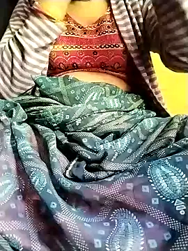 Snapshot of Cutkajal chatting on 12-31-24, 07:42 Cutkajal online show from 12-31-24, 07:42