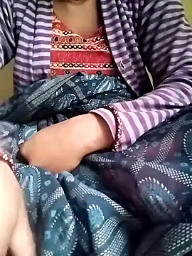 Snapshot of Cutkajal chatting on 01-24-25, 01:56 Cutkajal online show from 01-24-25, 01:56