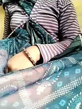 Snapshot of Cutkajal chatting on 01-24-25, 07:41 Cutkajal online show from 01-24-25, 07:41