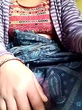 Snapshot of Cutkajal chatting on 02-05-25, 02:08 Cutkajal online show from 02-05-25, 02:08
