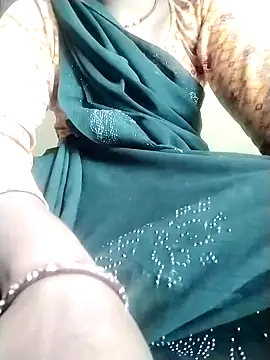 Snapshot of Cutkajal chatting on 02-06-25, 07:45 Cutkajal online show from 02-06-25, 07:45