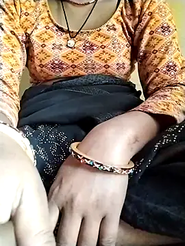 Snapshot of Cutkajal chatting on 03-11-25, 06:32 Cutkajal online show from 03-11-25, 06:32
