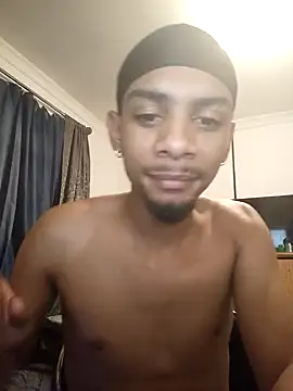 Snapshot of 29YOURZ_28_ chatting on 12-10-24, 06:28 29YOURZ 28  online show from 12-10-24, 06:28