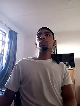 Snapshot of 29YOURZ_28_ chatting on 12-11-24, 05:43 29YOURZ 28  online show from 12-11-24, 05:43