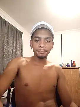 Snapshot of 29YOURZ_28_ chatting on 01-14-25, 06:17 29YOURZ 28  online show from 01-14-25, 06:17