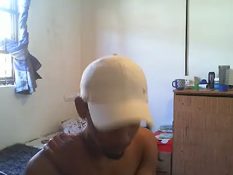 Snapshot of 29YOURZ_28_ chatting on 02-14-25, 09:34 29YOURZ 28  online show from 02-14-25, 09:34