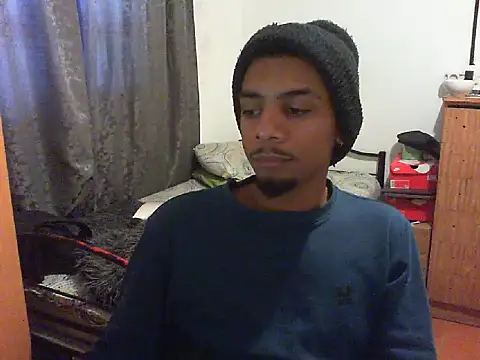 Snapshot of 29YOURZ_28_ chatting on 09-14-25, 06:56 29YOURZ 28  online show from 09-14-25, 06:56