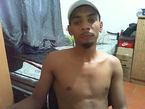 Snapshot of 29YOURZ_28_ chatting on 09-30-25, 03:17 29YOURZ 28  online show from 09-30-25, 03:17