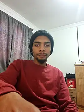 Snapshot of 29YOURZ_28_ chatting on 10-19-25, 09:21 29YOURZ 28  online show from 10-19-25, 09:21