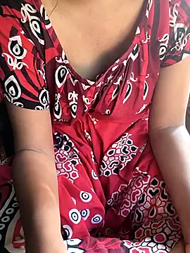 Snapshot of Ralisha_Rani chatting on 09-28-25, 10:20 Ralisha Rani online show from 09-28-25, 10:20