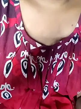 Snapshot of Ralisha_Rani chatting on 10-06-25, 12:19 Ralisha Rani online show from 10-06-25, 12:19