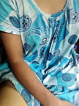 Snapshot of Ralisha_Rani chatting on 10-10-25, 05:39 Ralisha Rani online show from 10-10-25, 05:39