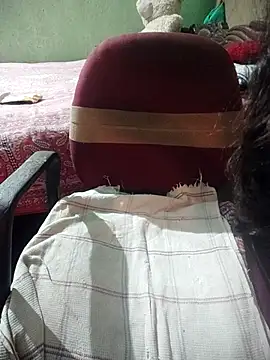 Snapshot of Ralisha_Rani chatting on 10-20-25, 03:12 Ralisha Rani online show from 10-20-25, 03:12