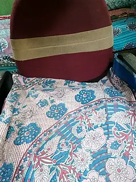 Snapshot of Ralisha_Rani chatting on 10-24-25, 10:22 Ralisha Rani online show from 10-24-25, 10:22