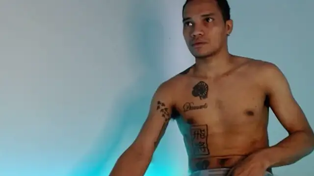 Snapshot of Brett_Black_ chatting on 04-08-26, 08:53 Brett Black online show from 04-08-26, 08:53