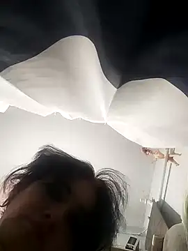 Snapshot of SweetLeila40 chatting on 01-10-26, 12:34 SweetLeila40 online show from 01-10-26, 12:34