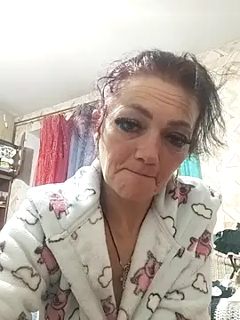 Snapshot of SweetLeila40 chatting on 01-10-26, 10:58 SweetLeila40 online show from 01-10-26, 10:58