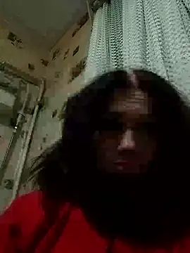 Snapshot of SweetLeila40 chatting on 01-12-26, 08:58 SweetLeila40 online show from 01-12-26, 08:58