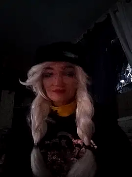 Snapshot of SweetLeila40 chatting on 02-03-26, 08:03 SweetLeila40 online show from 02-03-26, 08:03