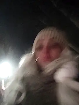 Snapshot of SweetLeila40 chatting on 02-21-26, 05:14 SweetLeila40 online show from 02-21-26, 05:14