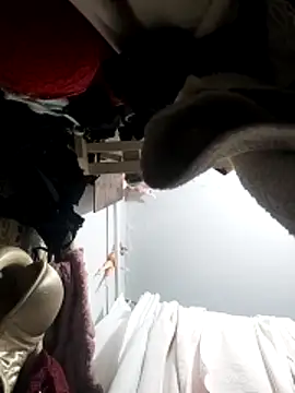 Snapshot of SweetLeila40 chatting on 03-11-26, 08:04 SweetLeila40 online show from 03-11-26, 08:04