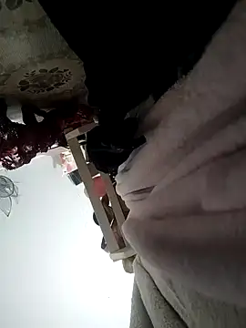 Snapshot of SweetLeila40 chatting on 03-13-26, 09:05 SweetLeila40 online show from 03-13-26, 09:05