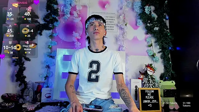 juniior 2311  online show from 01-16-25, 10:02