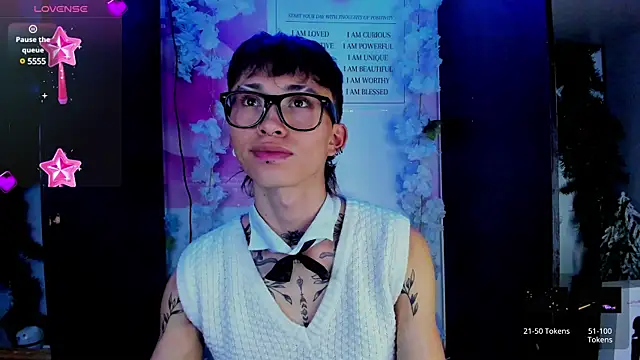 juniior 2311  online show from 02-19-25, 07:27