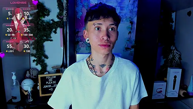 juniior 2311  online show from 03-11-25, 12:11