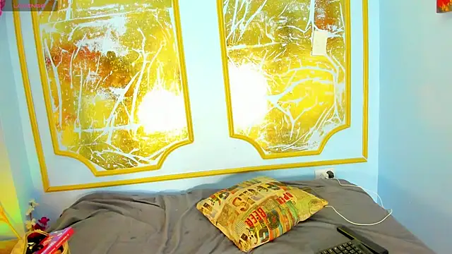 Snapshot of melaniecooperr chatting on 03-03-26, 03:23 melaniecooperr online show from 03-03-26, 03:23